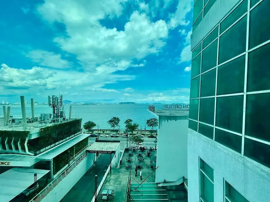 Duplex Maritime Suites Georgetown Jelutong Sea City View