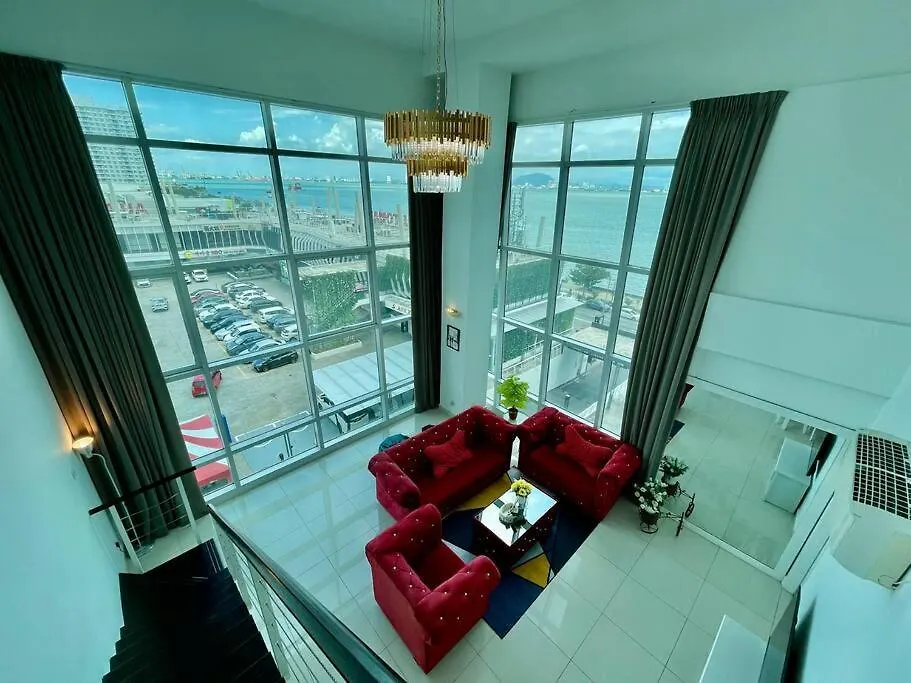 Duplex Maritime Suites Georgetown Jelutong Sea City View 0*,  Malaysia