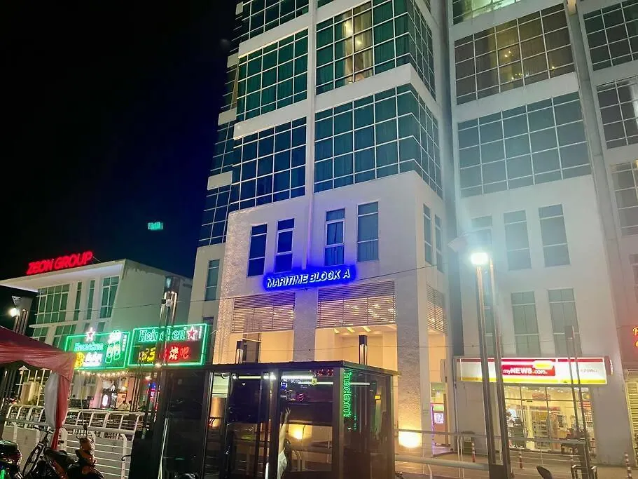 Duplex Maritime Suites Georgetown Jelutong Sea City View 0*,  Malaysia