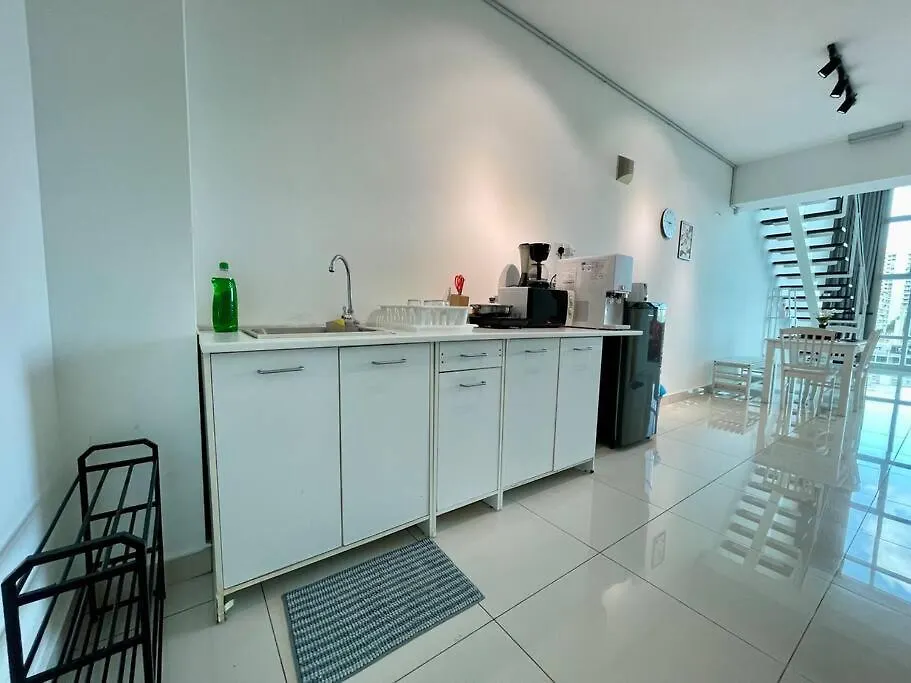 Apartment Duplex Maritime Suites Georgetown Jelutong Sea City View Malaysia