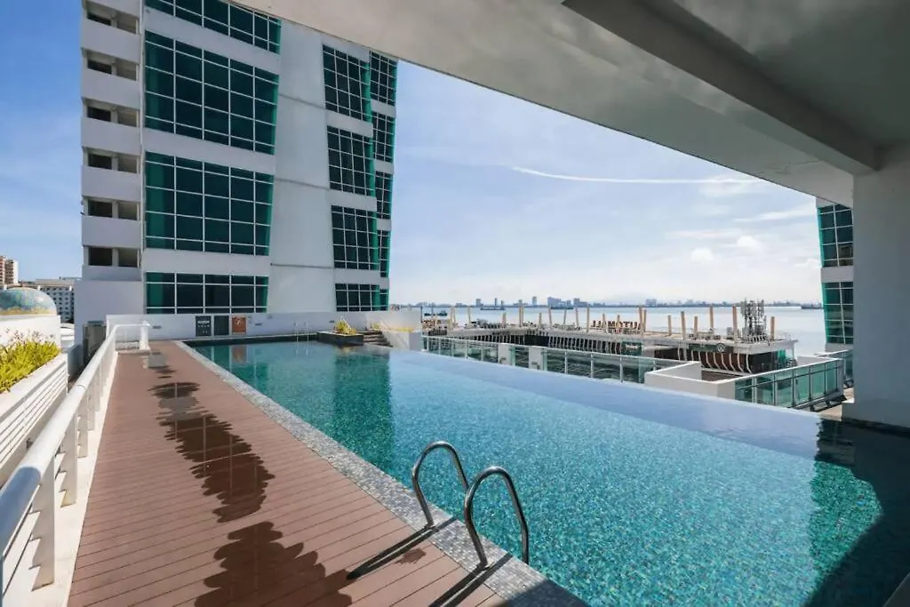 Duplex Maritime Suites Georgetown Jelutong Sea City View 0*,  Malaysia
