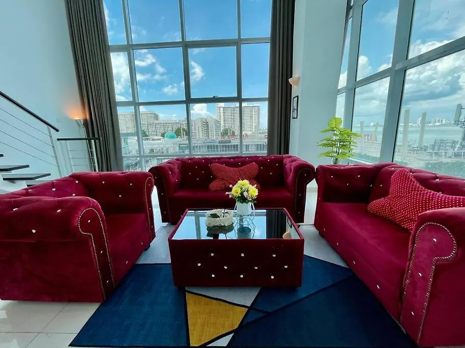 Duplex Maritime Suites Georgetown Jelutong Sea City View