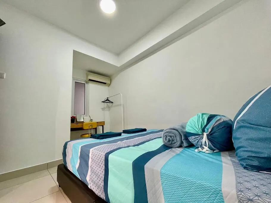 Apartment Duplex Maritime Suites Georgetown Jelutong Sea City View Malaysia