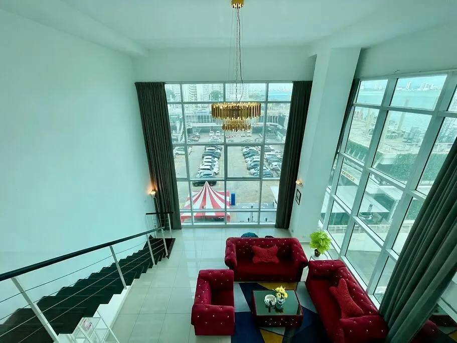 Duplex Maritime Suites Georgetown Jelutong Sea City View