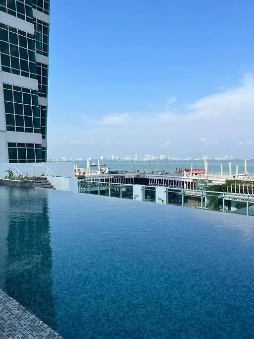 Duplex Maritime Suites Georgetown Jelutong Sea City View